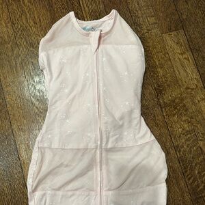 NEW Happiest Baby Sleepea® 5-Second Baby Swaddle